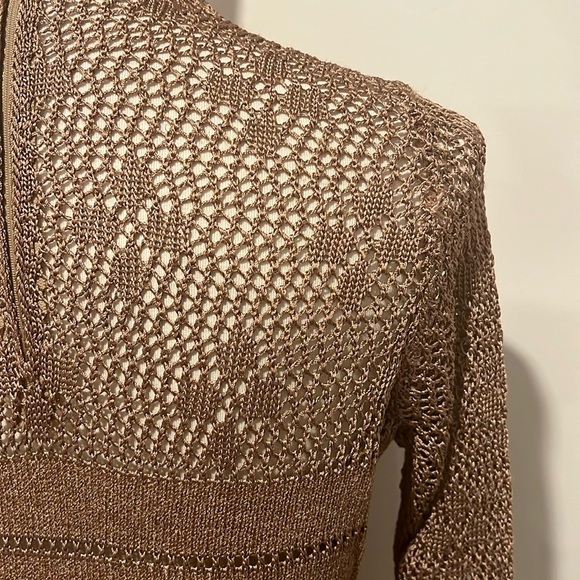 Hand knitted lace blouse with zipper and back, handmade handcrafted mastery - Picture 3 of 13